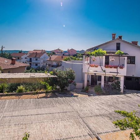 Apartments Rose Krk Town Dış mekan fotoğraf
