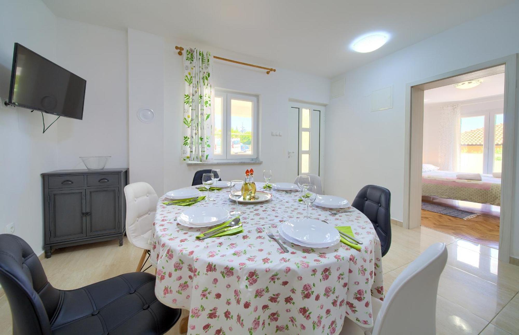 Apartments Rose Krk Town Oda fotoğraf