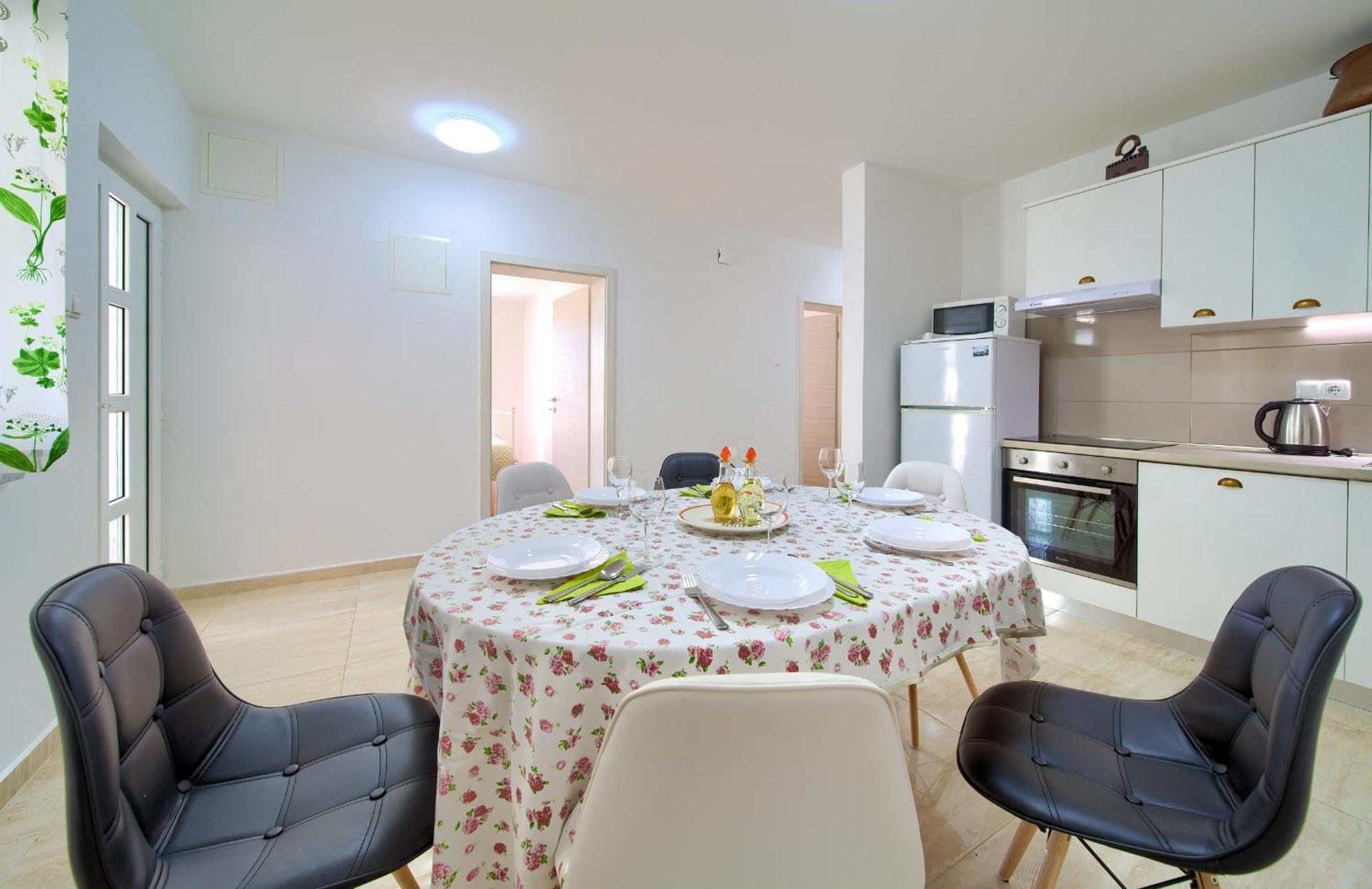 Apartments Rose Krk Town Dış mekan fotoğraf