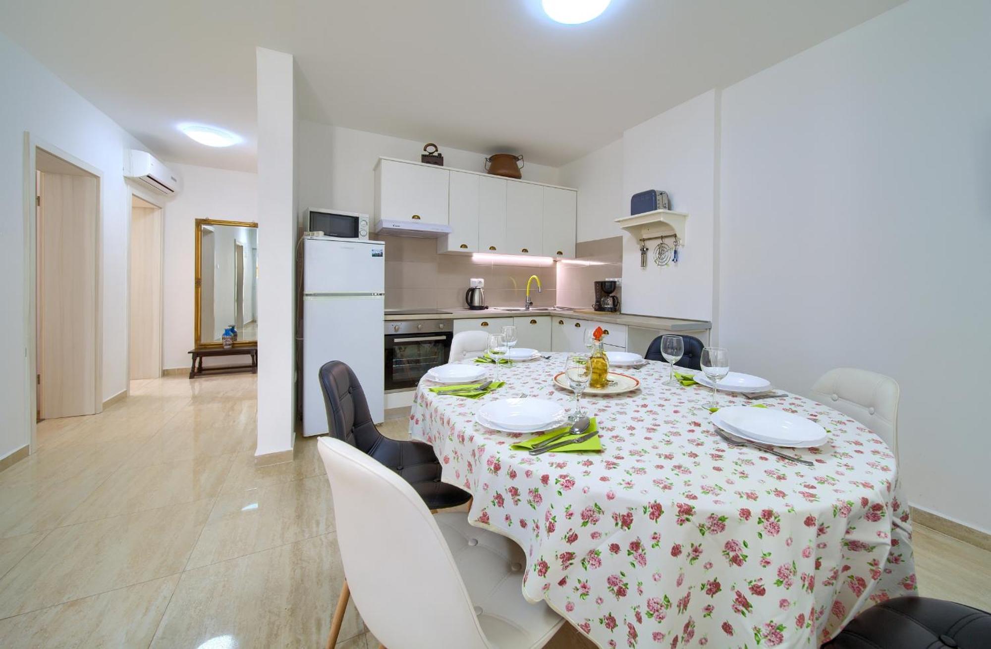 Apartments Rose Krk Town Oda fotoğraf